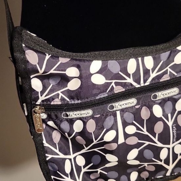LE SPORTSAC ARBOR TREE LARGE EXPANDABLE MESSENGER BAG PURSE CROSSBODY LESPORTSAC - Picture 5 of 7
